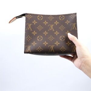 Louis Vuitton Monogram Pouch